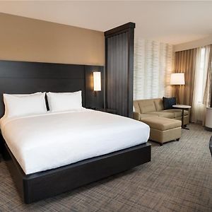Corner Suite Studio King Sofa bed City view